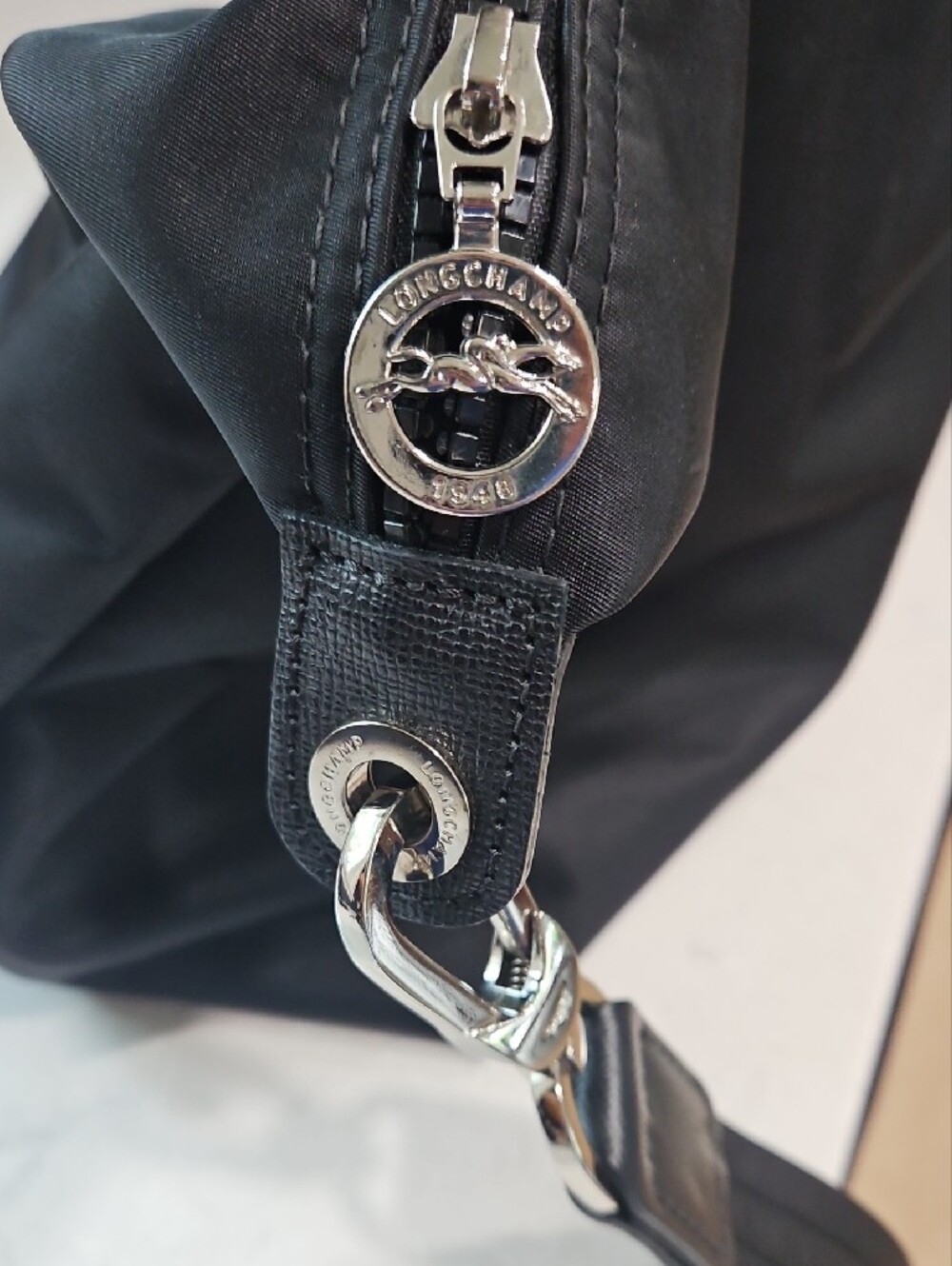 Longchamp L La Pliage Black Nylon Bag - Picture 3 of 4